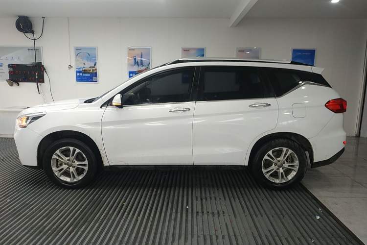 Used Haval M6 2017 1.5T Automatic Two-Wheel Drive Elite Model
