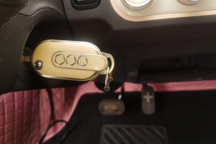 Used Wuling Hongguang MINIEV 2022 Macaron Premium Model – Lithium Iron Phosphate