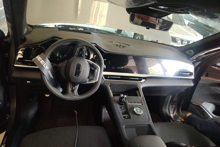 Used Geely Auto Monjaro L 2025 Dongfang Yao 2.0TD Automatic Jinzhao Edition
