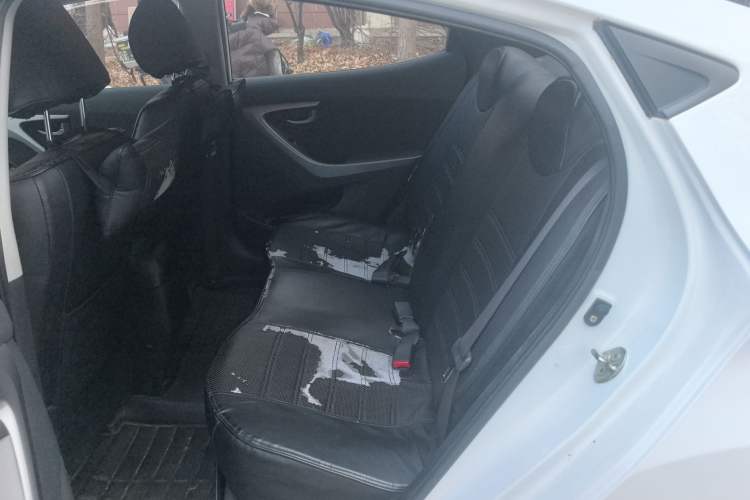 Used Hyundai Elantra (5th Generation / Langdong) 2013 1.6L Automatic Leading Model
