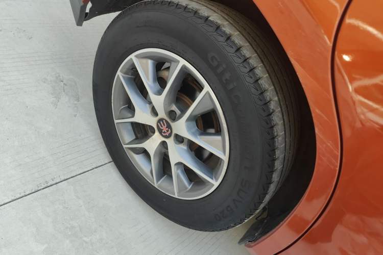 Used BYD Song 2017 Gaishe Upgrade Edition 1.5TID Automatic Elite Model
