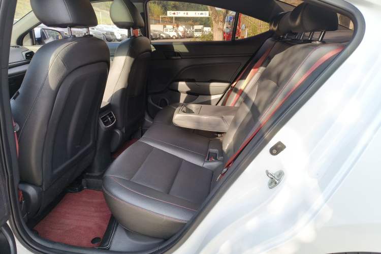 Used Hyundai Elantra 2019 1.4T Dual-Clutch Xuan Dong · Dynamic Model
