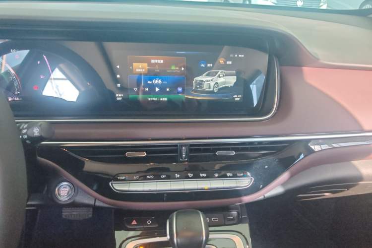 Used GAC Trumpchi M6 2023 PRO 270T DCT Luxury Edition