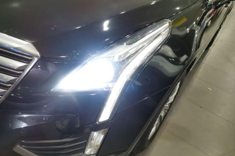 Used Cadillac XT5 2016 25T Luxury Model
