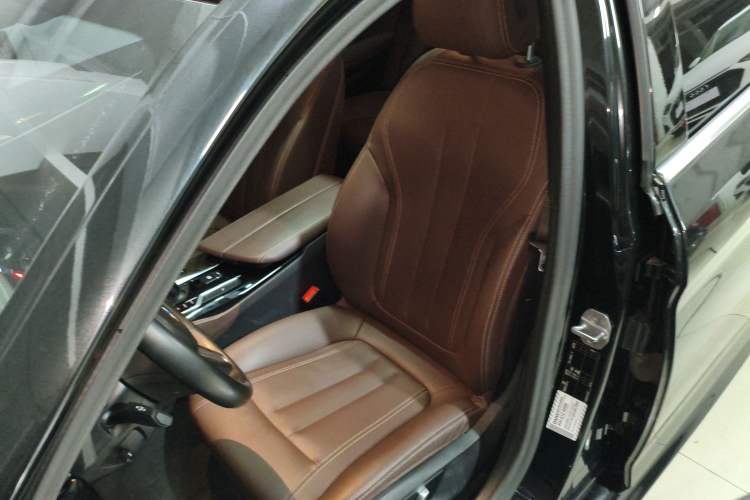 Used BMW 5 Series 2020 525Li M Sport Package
