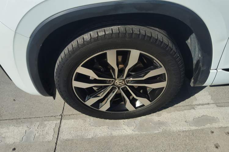 Used Volkswagen Tayron 2020 380TSI All-Wheel Drive R-Line Connected Version
