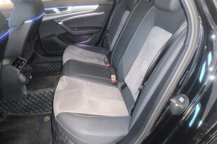 Used Audi A6L 2023 Revised 40 TFSI Luxury Dynamic Edition
