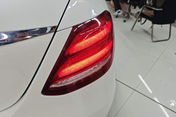 Used Mercedes-Benz E-Class 2019 E 200 L Sport Edition