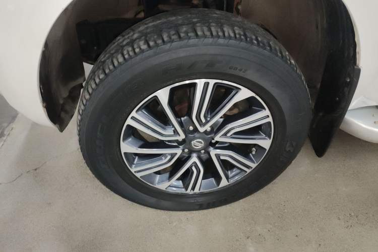 Used Nissan Terra 2018 2.5L Automatic 4x4 Flagship Edition