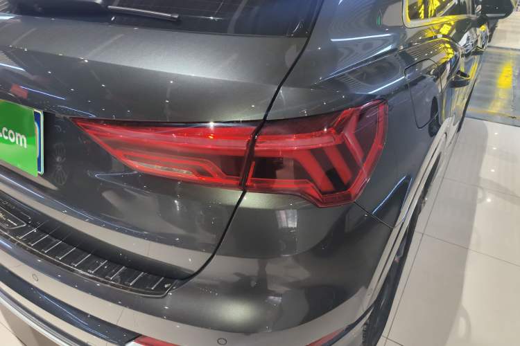 Used Audi Q3 2023 35 TFSI Fashion Dynamic Model (1.5T)