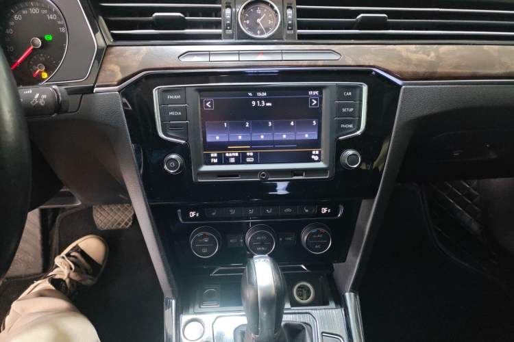 Used Volkswagen Magotan 2017 330TSI DSG Luxury Model