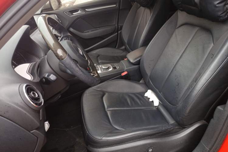 Used Audi A3 2014 Limousine 35 TFSI Automatic Comfort Model
