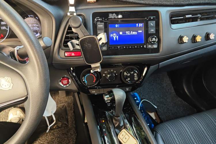 Used Honda Vezel 2017 1.8L CVT Front-Wheel Drive Pioneer Edition
