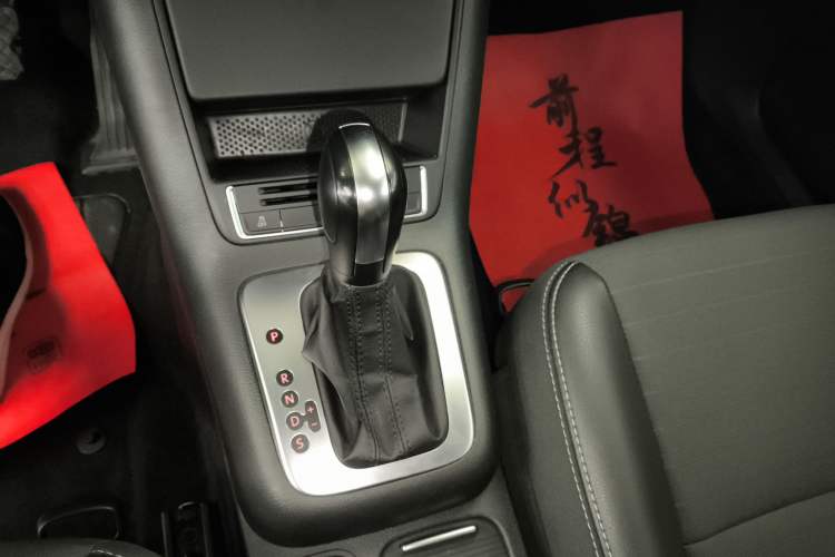 Used Volkswagen Tiguan 2017 300TSI Automatic Two-Wheel Drive Silk Road Luxury Edition
