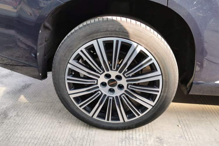 Used  Lanyue C-DM 2025 180 Ultra-Long Range Ultra All-Wheel Drive 6-Seater
