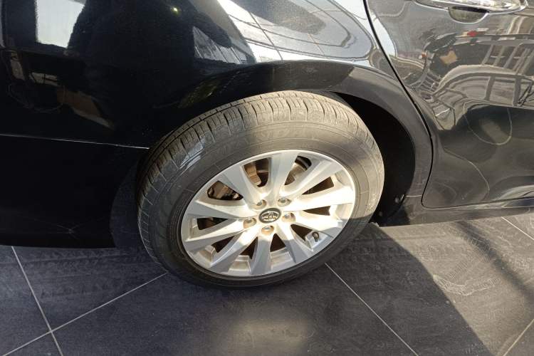 Used Toyota Camry 2019 Revised Version 2.0G Luxury Edition
