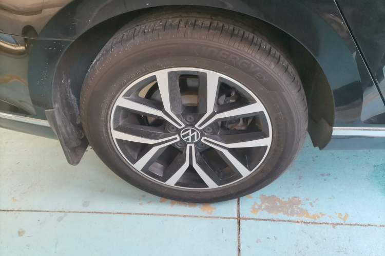 Used Volkswagen Magotan 2020 330TSI DSG Leading Model
