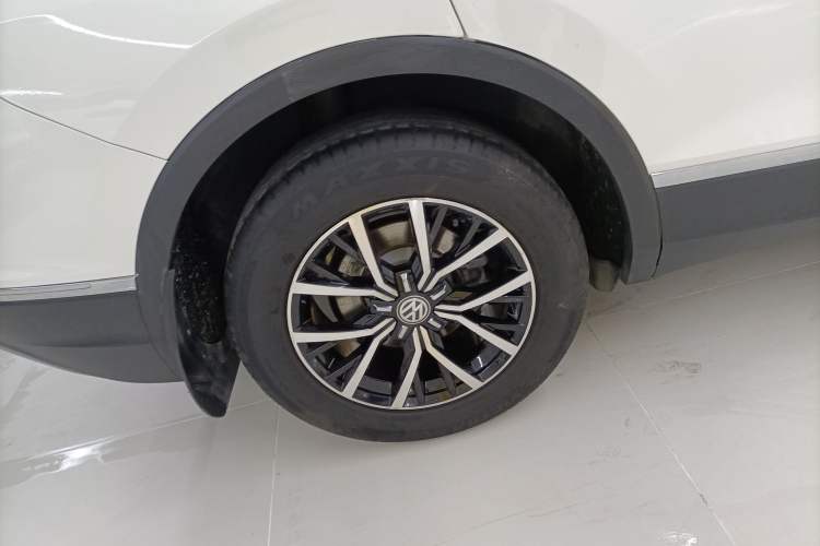 Used Volkswagen Tiguan L 2017 330TSI Automatic Two-Wheel Drive Luxury Edition
