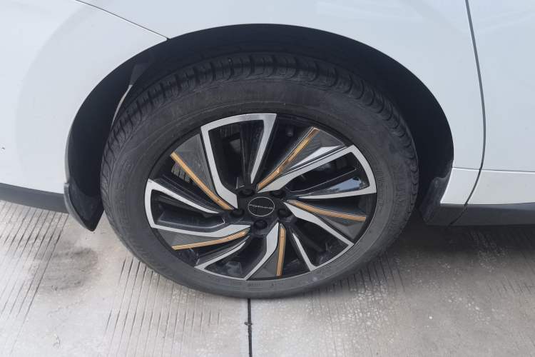 Used FORTHING Yacht 2022 1.5T DCT Chasing-the-Waves Edition