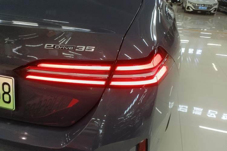 Used BMW i5 2024 eDrive 35L Luxury Model with M Sport Package