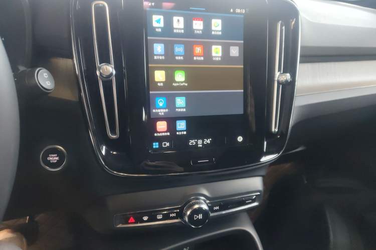 Used Volvo XC40 2023 B3 Zhiyuan Luxury Edition