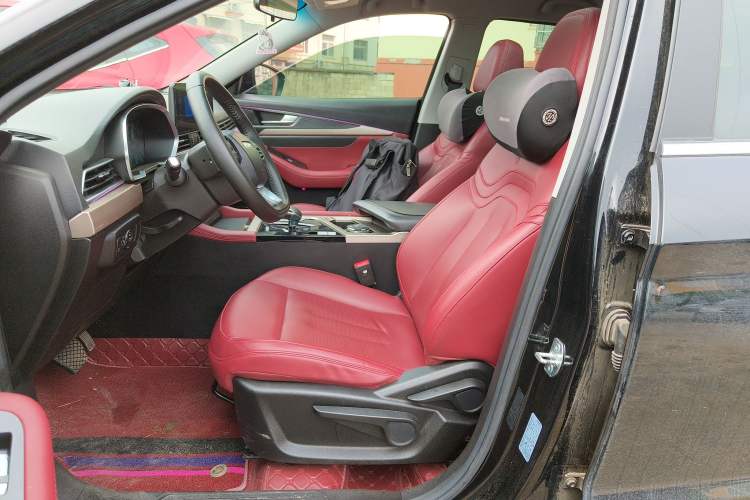 Used JETOUR X70 2023 1.5T DCT Overpass PRO+ Edition 7 Seats
