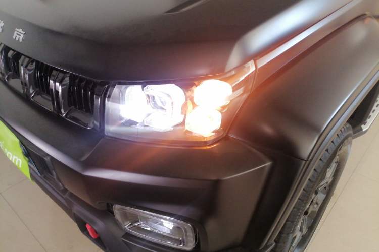 Used Beijing Auto BJ40 2024 2.0D Blade Hero Glory Edition
