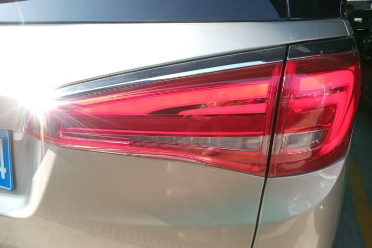 Used Buick GL8 2018 ES 28T Luxury Model China VI Standard
