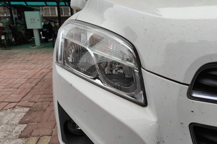 Used Chevrolet Trax 2016 1.4T Automatic Two-Wheel Drive Comfort Version with Sunroof