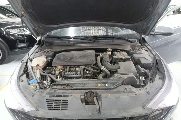 Used Hyundai Elantra 2022 240TGDi DCT LUX Prestige Edition
