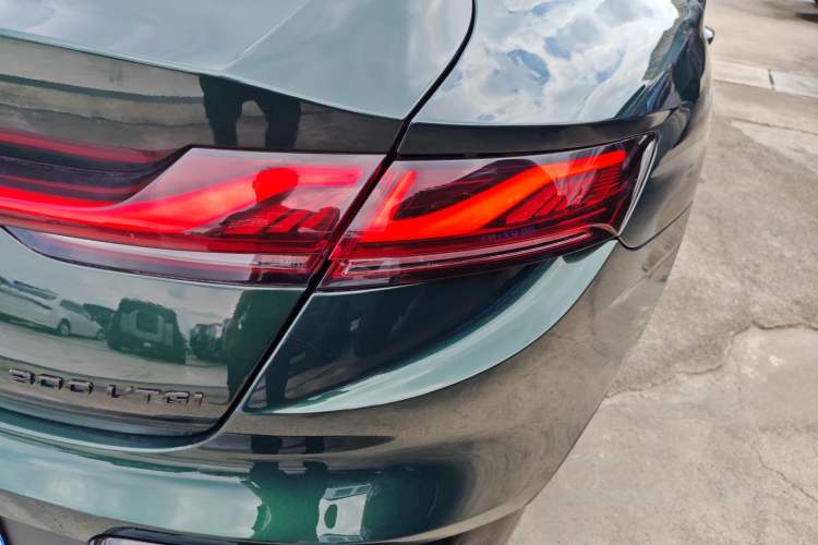 Used MG 7 2023 1.5T DCT Luxurious Supreme Edition
