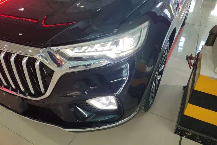 Used Hongqi HS5 2022 Facelifted Version 2.0T Smart Connect Flagship All-Wheel-Drive Edition
