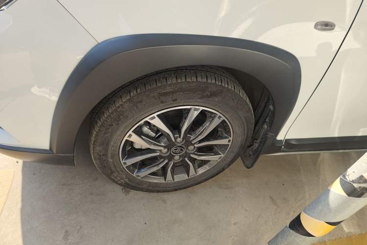 Used Toyota YARiS L 2022 X-Trail 1.5L CVT Luxury PLUS Edition