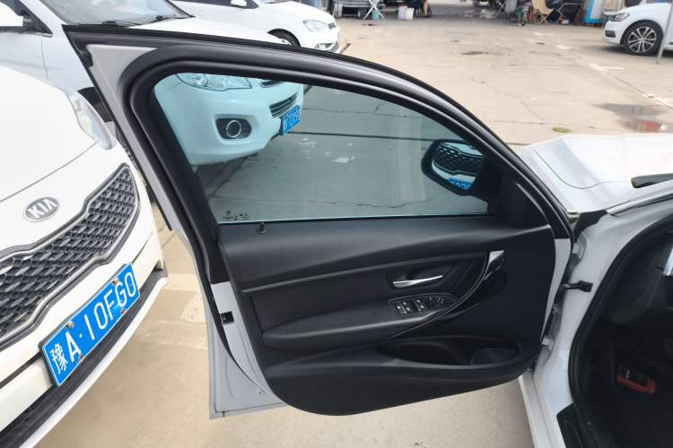 Used BMW 3 Series 2017 320Li Fashion Model
