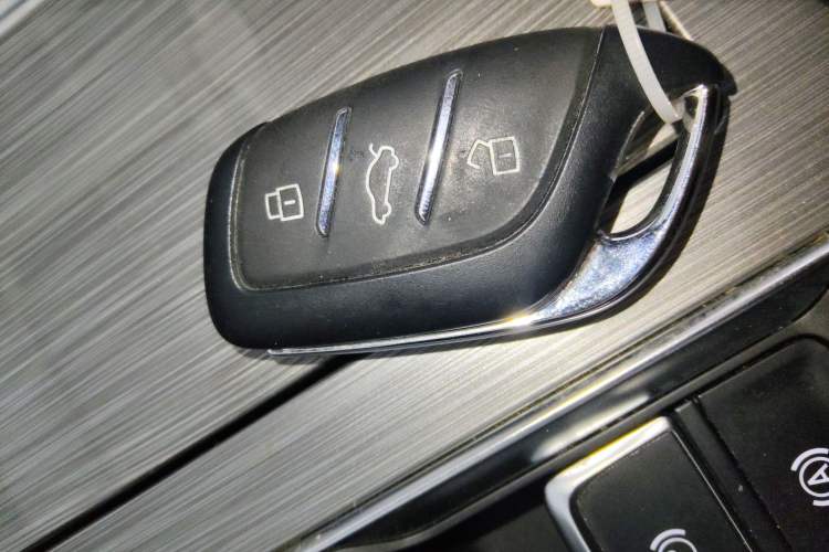 Used Roewe RX5 2020 PLUS 300TGI Automatic Ali National Style Ronglin Edition