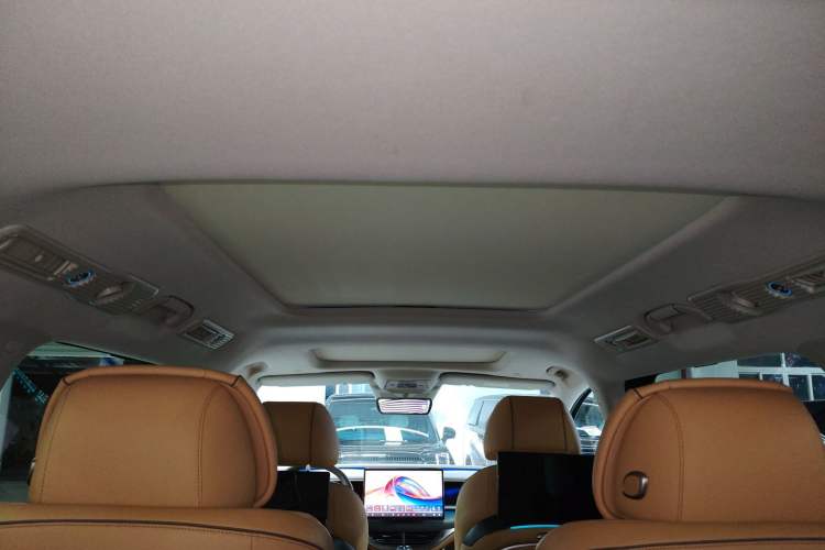 Used Denza D9 2022 DM-i 970 Four-Wheel Drive Prestige Model