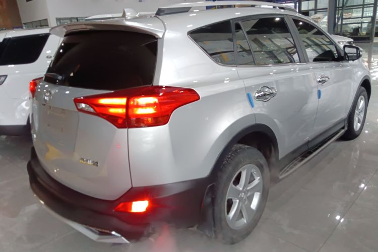 Used Toyota RAV4 2013 2.0L CVT Two-Wheel Drive Urban Edition