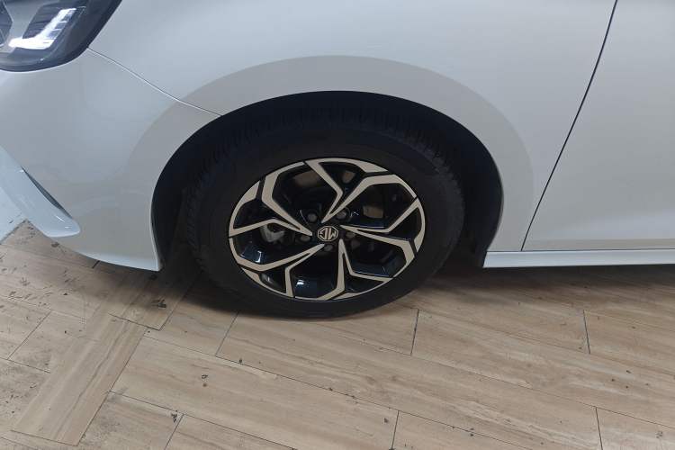 Used MG 5 2021 Revised Version 180 DVVT CVT Youth Luxury Edition