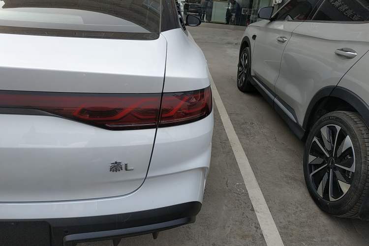 Used BYD Qin L 2024 DM-i 80KM Beyond Model

