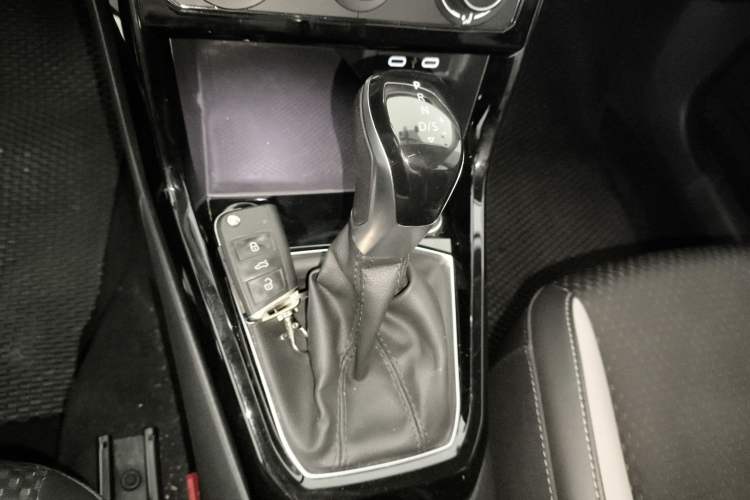 Used Volkswagen Tacqua 2021 200TSI DSG JoyConnect Edition
