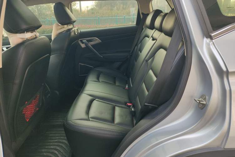 Used Geely Auto Emgrand X7 Sport 2018 1.8TD Automatic Two-Wheel Drive Smart 4G Connected Version