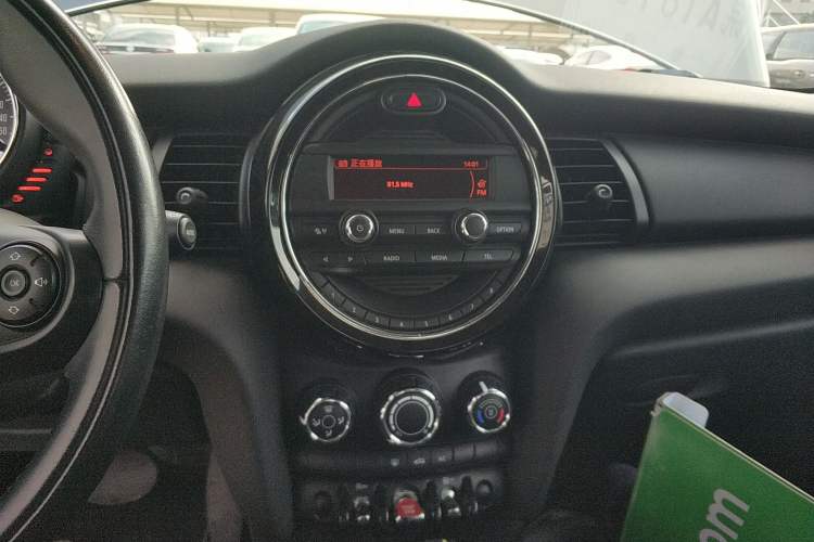 Used  MINI 2016 1.2T ONE Pioneer Edition
