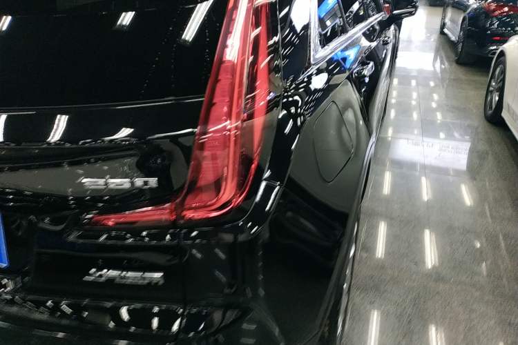 Used Cadillac XT4 2021 28T Two-Wheel Drive Tech Edition
