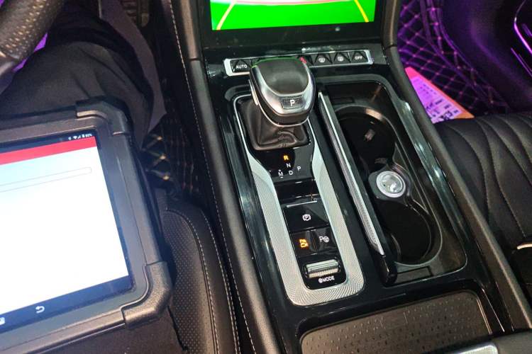 Used Hongqi H5 2023 2.0T Automatic Smart Connect Flagship Edition
