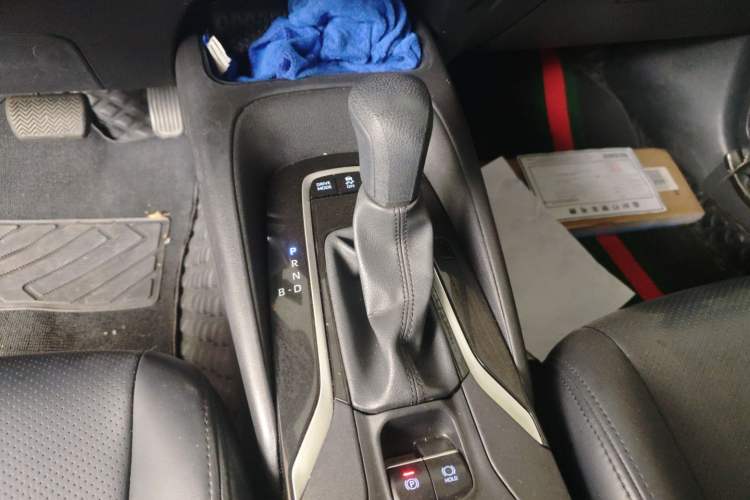 Used Toyota Corolla 2021 Dual-Motor 1.8L E-CVT Elite Edition
