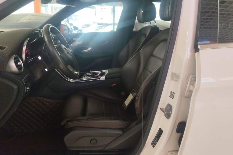 Used Mercedes-Benz GLC 2019 GLC 260 L 4MATIC Luxury Model