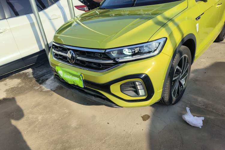 Used Volkswagen T-ROC 2023 300TSI DSG Two-Wheel Drive Starlight Edition
