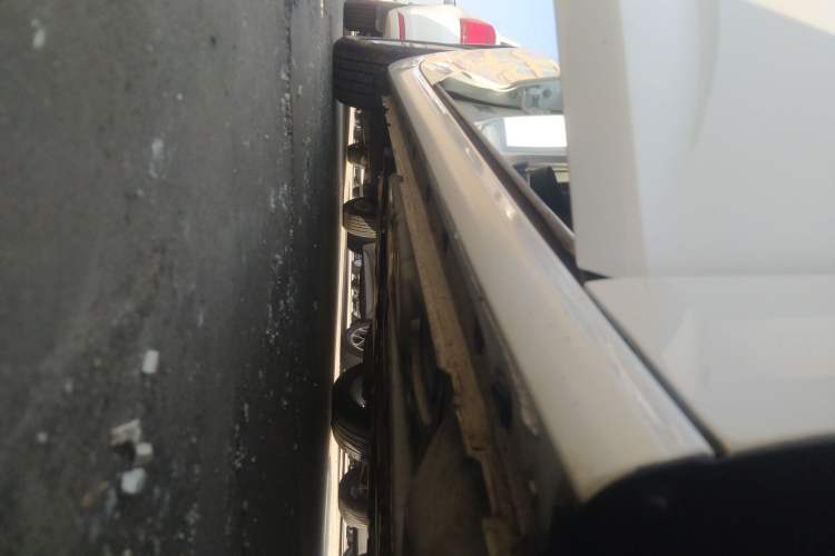 TDK.VehicleDetails.img