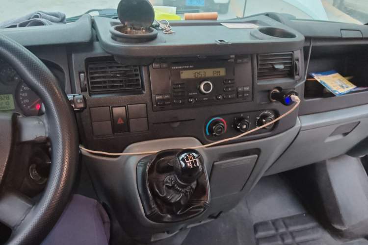 Used Ford Transit Custom 2009 2.4T Diesel Luxury Short Wheelbase Mid-Roof Emission Standard III