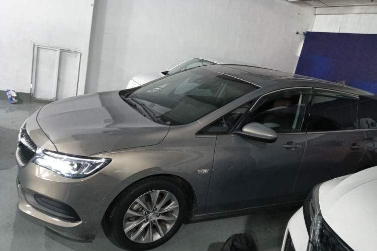 Used Buick GL6 2019 18T 6-Seater Connected Luxury Version China VI Standard
